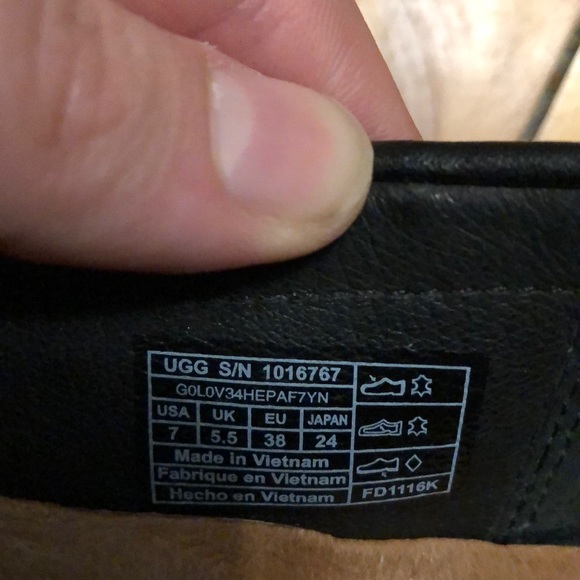 Ugg Loafers! - Picture 6 of 6